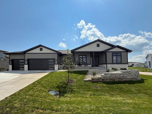 5831 Eagle Prairie Ct, Middleton, WI, 53597-8728 | Card Image