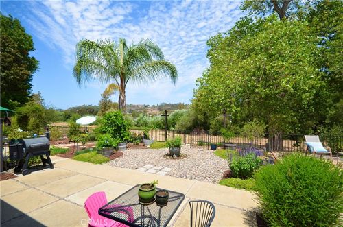 3-3404 Oak Cliff Dr, Fallbrook, CA, 92028 | Card Image