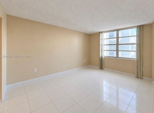 601-2750 Ne 183rd St, Aventura, FL, 33160-2118 | Card Image