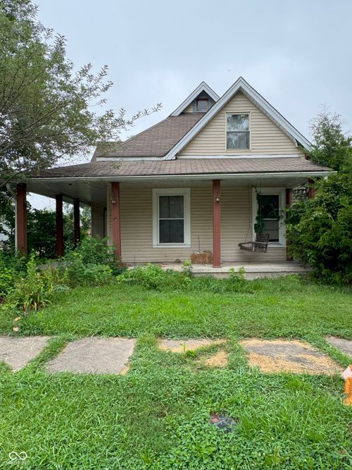 96 Robinson St, Franklin, IN, 46131-1352 | Card Image