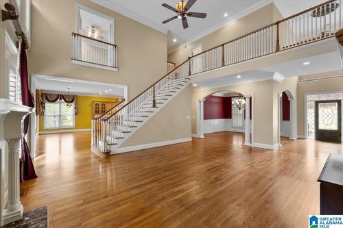 1065 Saint Andrews Pkwy, ONEONTA, AL, 35121-3596 | Card Image