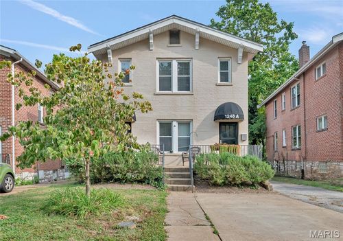 1248 Moorlands Dr, Richmond Heights, MO, 63117-1527 | Card Image