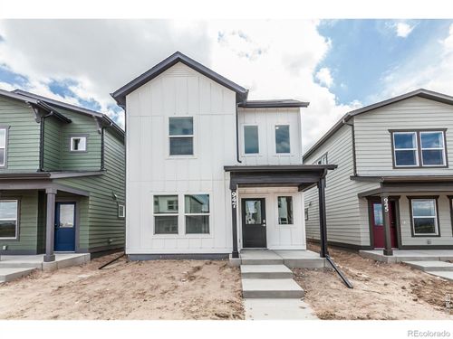 947 Trumpet Ln, Windsor, CO, 80550-4074 | Card Image