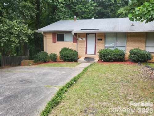 4731 Highlake Dr, Charlotte, NC, 28215-1524 | Card Image