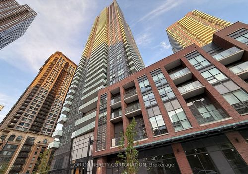 611-430 Square 1 Dr, Mississauga, ON, L5B0L6 | Card Image