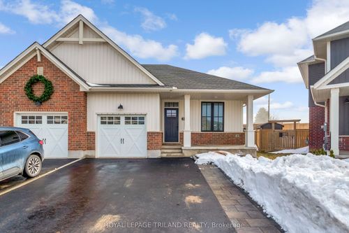 52 Charter Creek Crt, St Thomas, ON, N5R0L3 | Card Image
