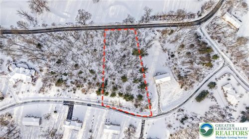 107 Rolling Hills Rd, Stroudsburg, PA, 18360-8073 | Card Image