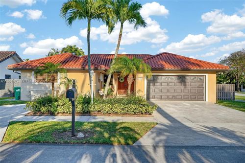 3381 Sw 140th Ave, Miami, FL, 33175-6758 | Card Image
