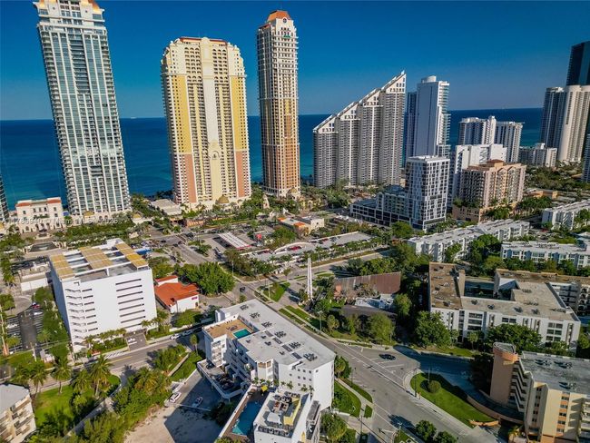 APT-402 - 17800 Atlantic Blvd, Condo with 1 bedrooms, 2 bathrooms and null parking in Sunny Isles Beach FL | Image 21