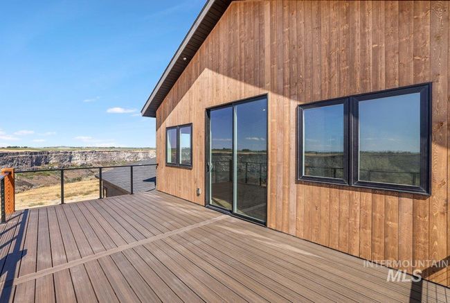 View of wooden terrace | Image 36
