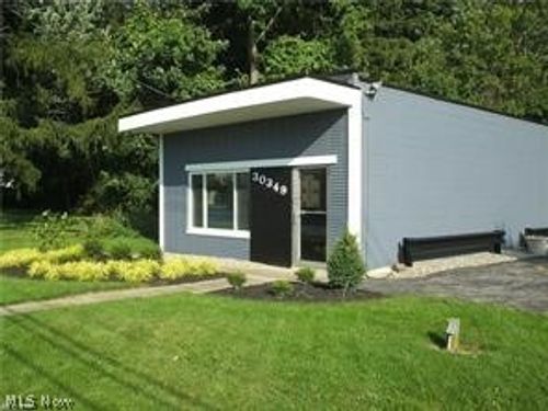 30349 Lorain Rd, North Olmsted, OH, 44070-3927 | Card Image