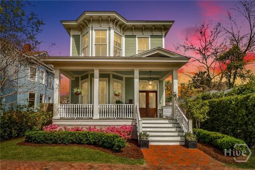 518 E Bolton St, Savannah, GA, 31401-5922 | Card Image