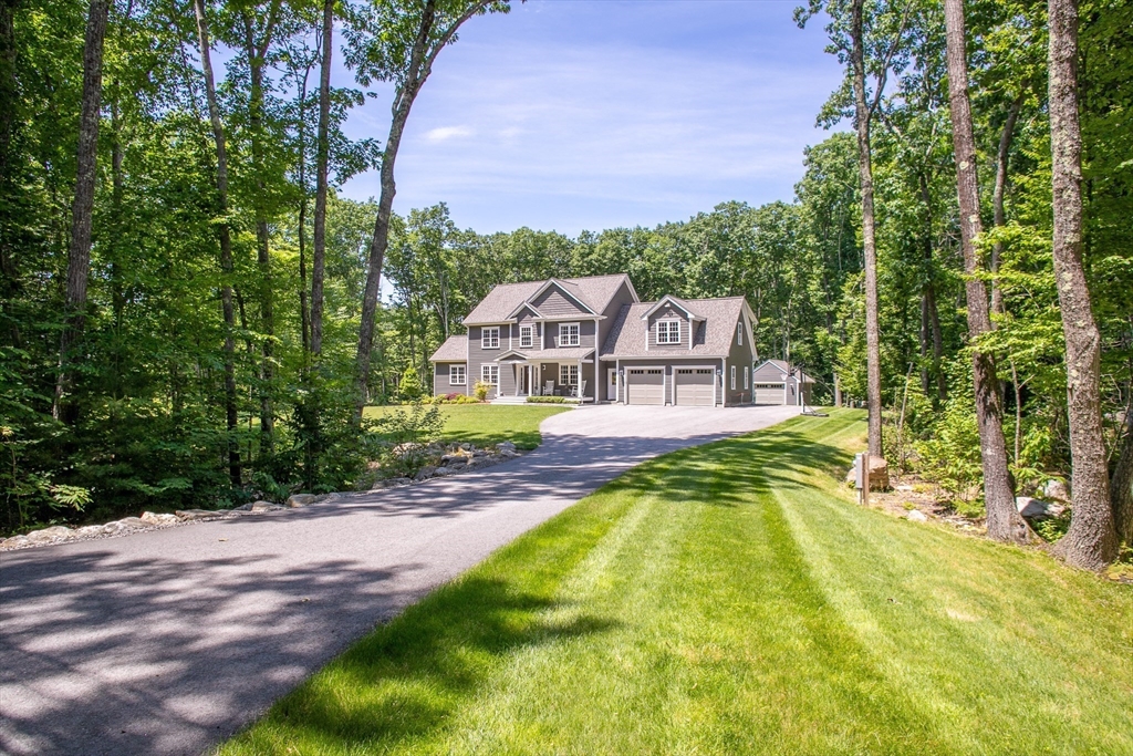 Pommogussett Rd, Rutland, MA 01543