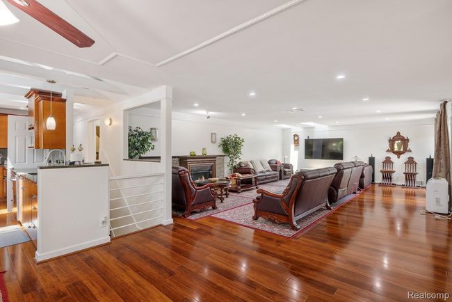 297 Vreeland Dr-7.jpg | Image 6
