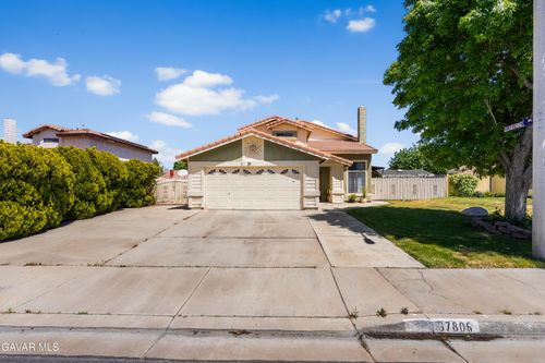 37806 Sulphur Springs Rd, Palmdale, CA, 93552-3706 | Card Image