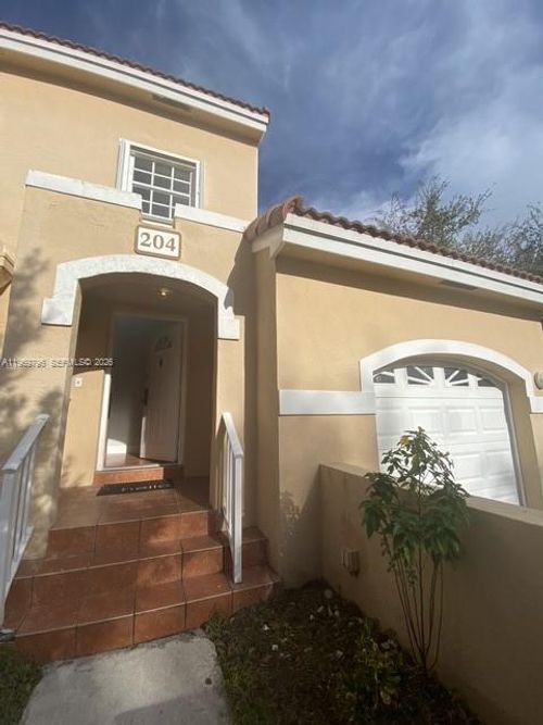 1-14611 Balgowan Rd, Miami Lakes, FL, 33016-6456 | Card Image