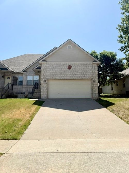 6271 W Milliken Bnd, Fayetteville, AR, 72704-7041 | Card Image