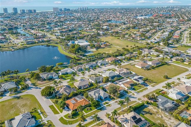 370 Regatta St, House other with 3 bedrooms, 2 bathrooms and null parking in MARCO ISLAND FL | Image 30