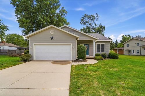 303 Mumford Dr, Troy, OH, 45373-2737 | Card Image