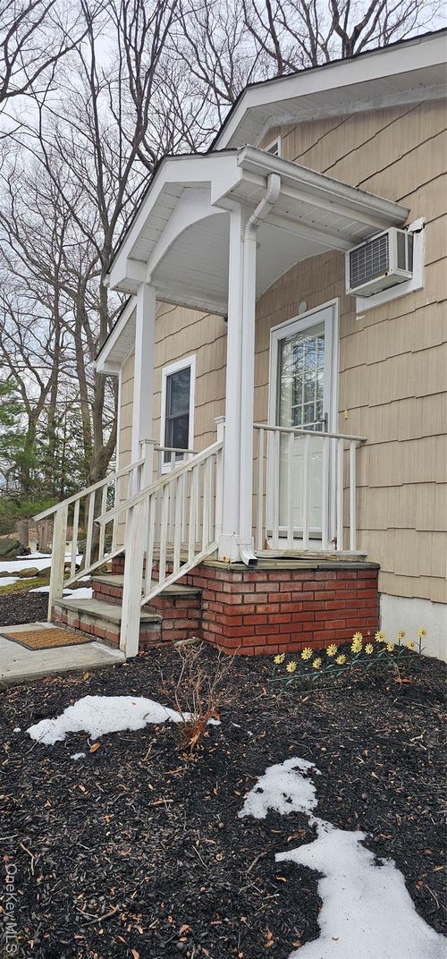 b-109 Vista Ter S, Mahopac, NY, 10541-3172 | Card Image