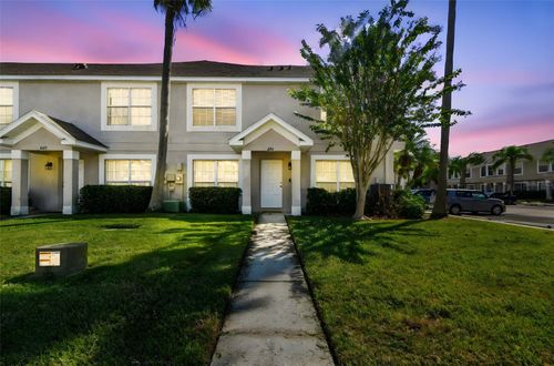 640 Kensington Lake Cir, BRANDON, FL, 33511-3887 | Card Image