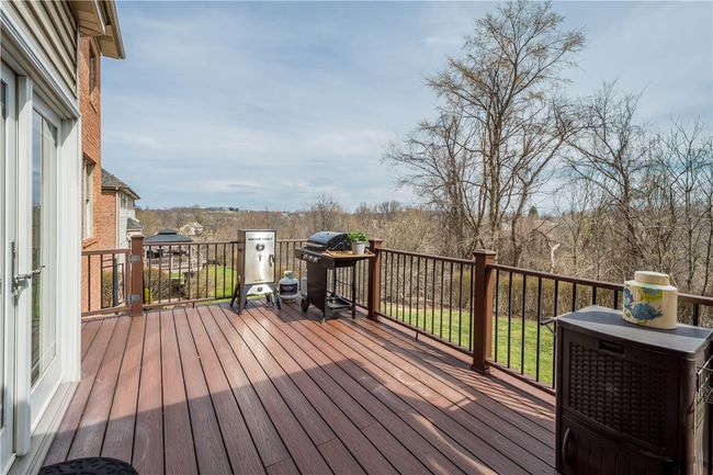 2021 Sterling Dr, House other with 4 bedrooms, 4 bathrooms and 3 parking in Mc Donald PA | Image 11