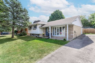 120 Pusey Blvd, House other with 3 bedrooms, 2 bathrooms and 3 parking in Brantford ON | Image 2