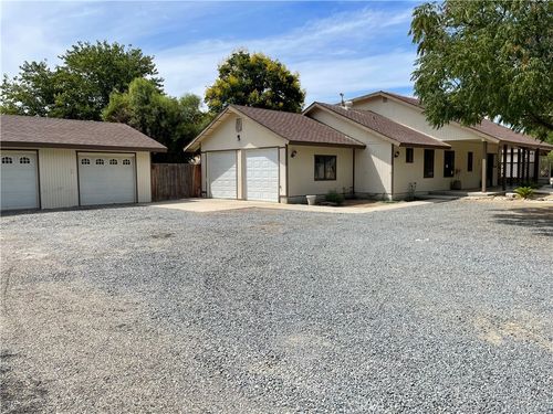 16395 Broadway St, Lake Elsinore, CA, 92530-5147 | Card Image