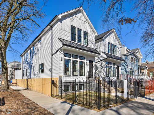 2902 N Seeley Ave, Chicago, IL, 60618-8263 | Card Image