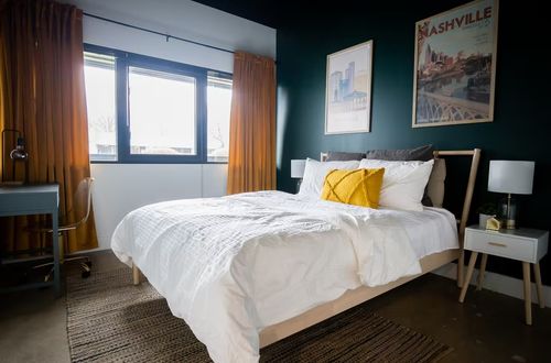 212-295 Plus Park Blvd, Nashville, TN, 37217-1027 | Card Image