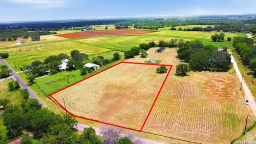 14160 Dubose Rd, Atascosa, TX, 78002-5112 | Card Image