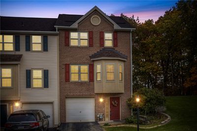 207 Hillvue Dr, Townhouse with 2 bedrooms, 2 bathrooms and 1 parking in Seven Fields Boro PA | Image 1