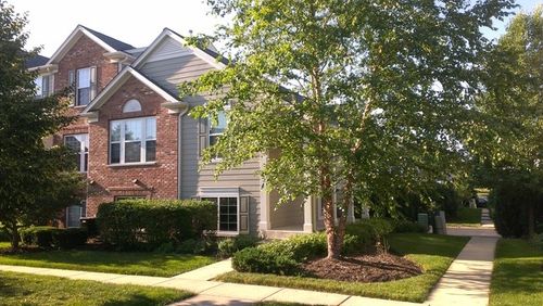 2440 Emily Ln, Elgin, IL, 60124-8743 | Card Image