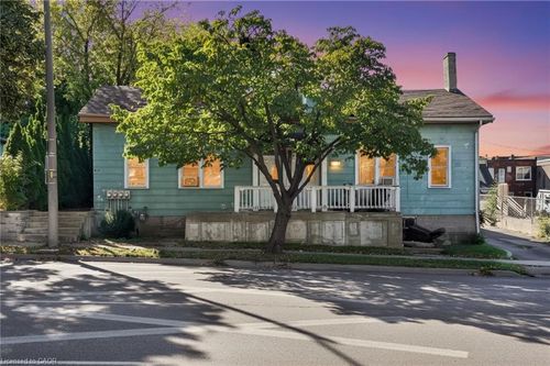 219 Dalhousie Street, Brantford, ON, N3S3T8 | Card Image