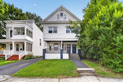 18 Mccrossin Ave, Albany, NY, 12206-3230 | Card Image
