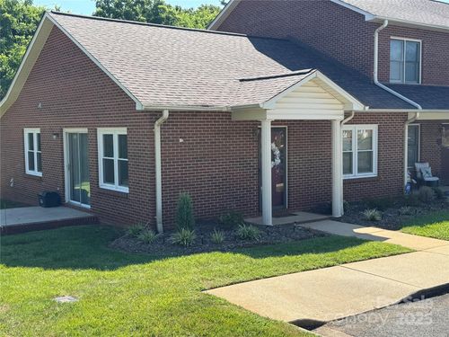 apt-f1-102 Brandywine Dr Ne, Conover, NC, 28613-1861 | Card Image