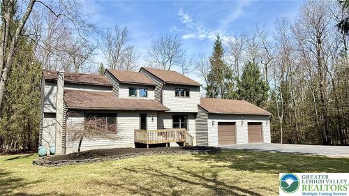 419 Main St, Gouldsboro, PA, 18424-8837 | Card Image