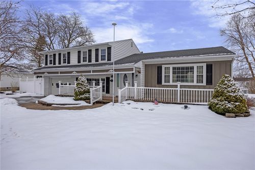 146 South Ave, Newark, NY, 14513-1939 | Card Image