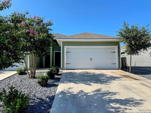 626 Heathers Way, Seguin, TX, 78155-3077 | Card Image