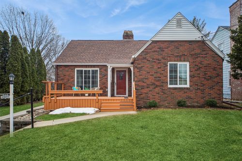 5716 Kingman Ave, Des Moines, IA, 50311-2006 | Card Image