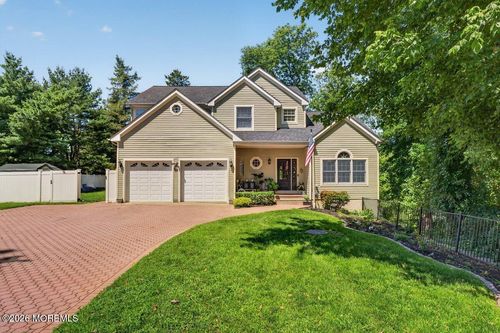 5 Grant Ct, Tinton Falls, NJ, 07724-2857 | Card Image