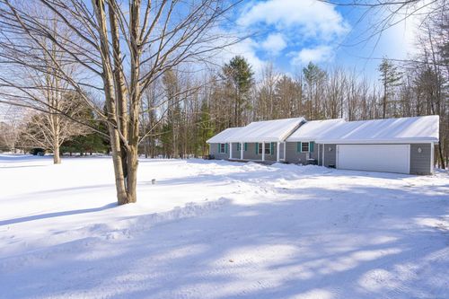 7176 Berrywood Ln, Lexington, MI, 48450-9246 | Card Image