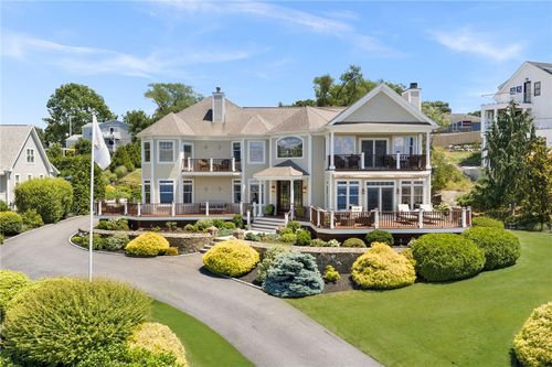10 Starlit Rd, Tiverton, RI, 02878-2042 | Card Image