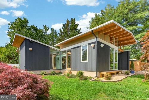 7905 Sycamore Dr, FALLS CHURCH, VA, 22042-3329 | Card Image