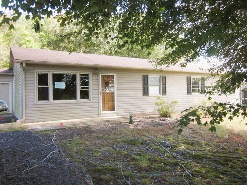 1661 Mount View Rd, Danville, VA, 24540-8131 | Card Image