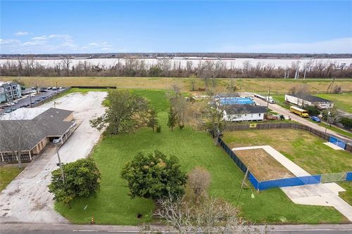 11204 Jefferson Hwy, River Ridge, LA, 70123-1707 | Card Image