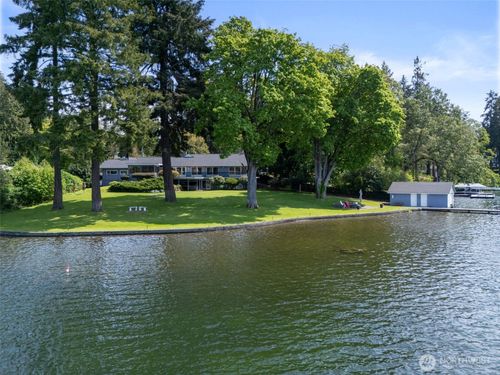9138 Edgewater Dr Sw, Lakewood, WA, 98499-1926 | Card Image