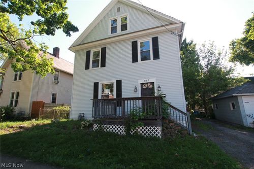237 Woodland Ave, Salem, OH, 44460-3246 | Card Image
