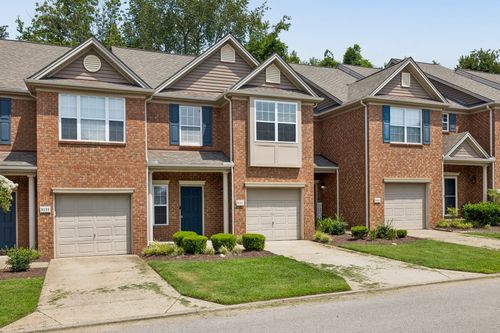 8261 Rossi Rd, Brentwood, TN, 37027-8368 | Card Image