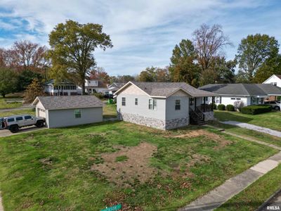 1221 S Jackson Street, House other with 2 bedrooms, 1 bathrooms and null parking in Harrisburg IL | Image 2